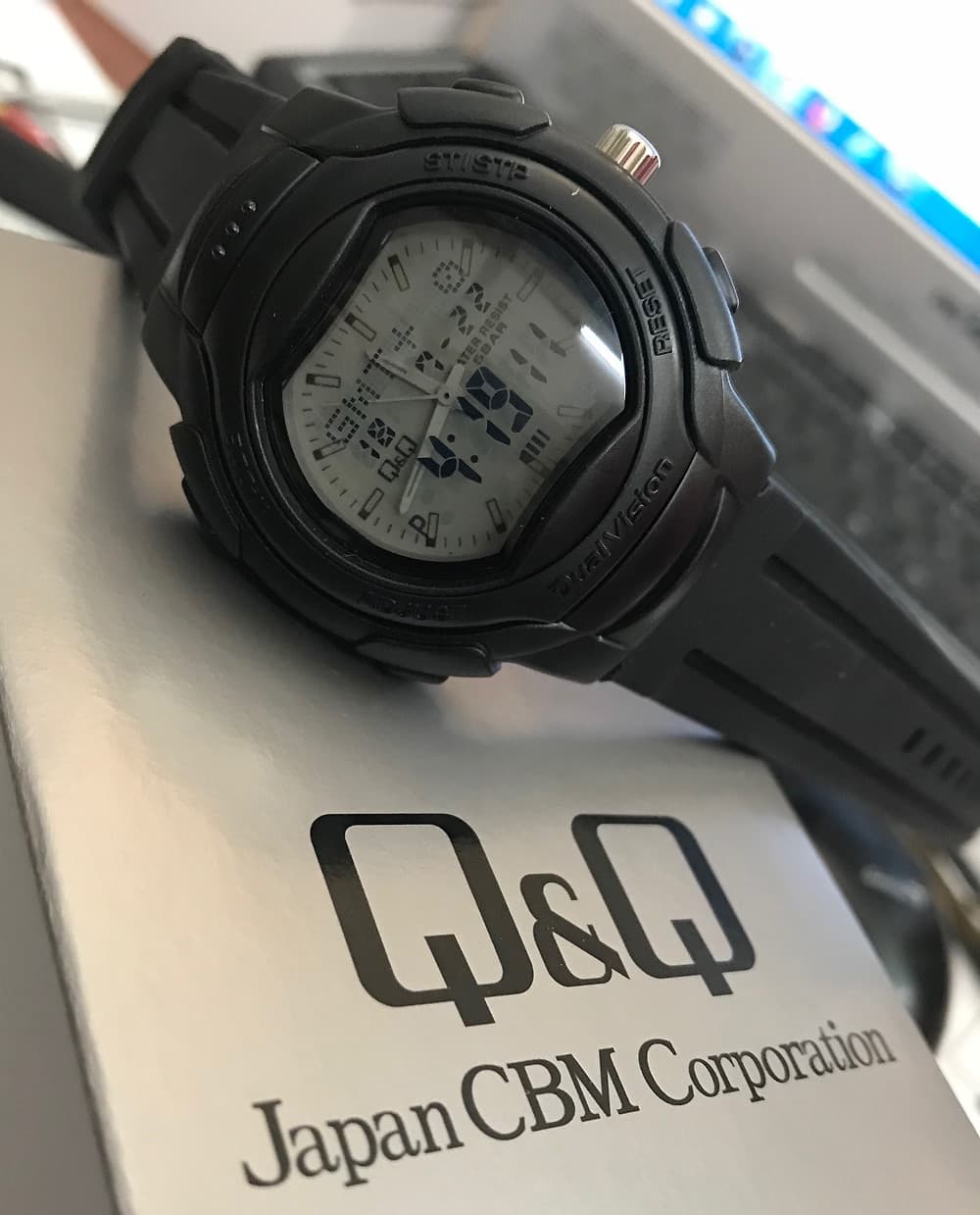 Q&Q Analog-Digital World Time MDV2-302